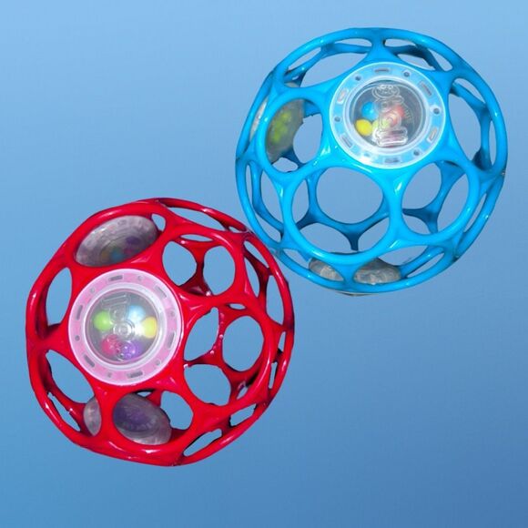 Lot of 4 OBall Toys Cars/Rattles Toddler/Baby - Picture 3 of 4